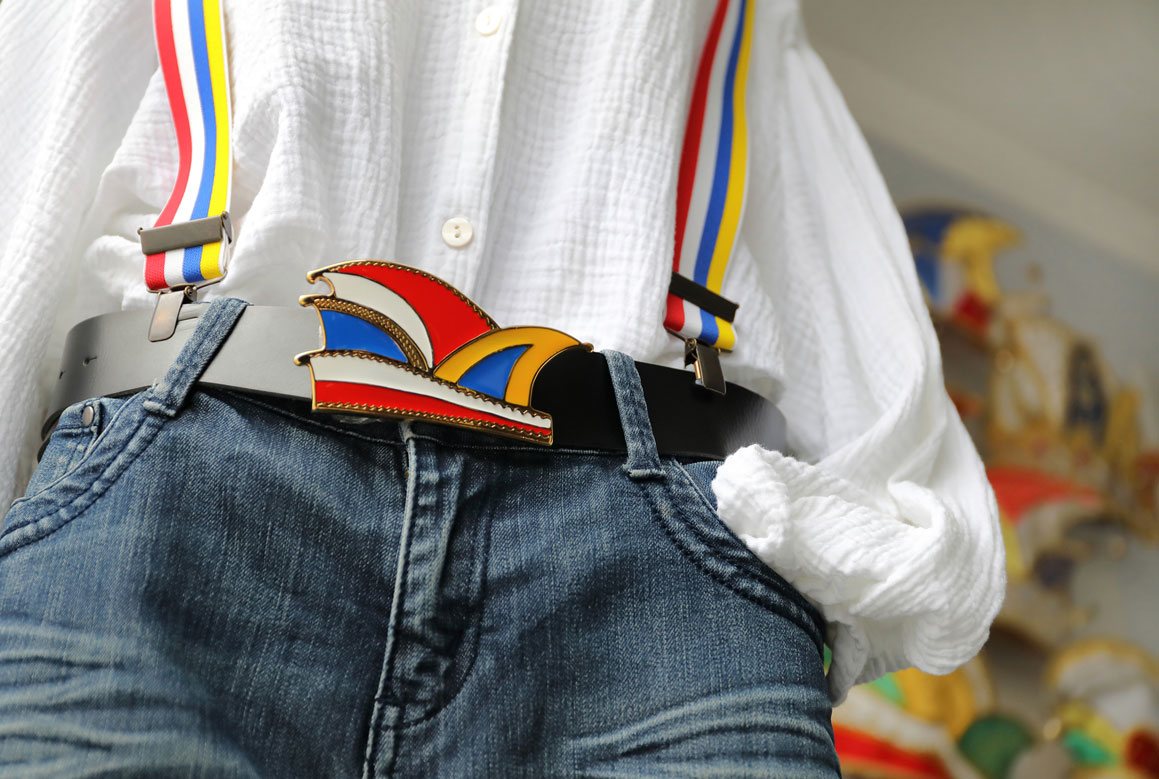 Gürtel mit Gürtelschnalle